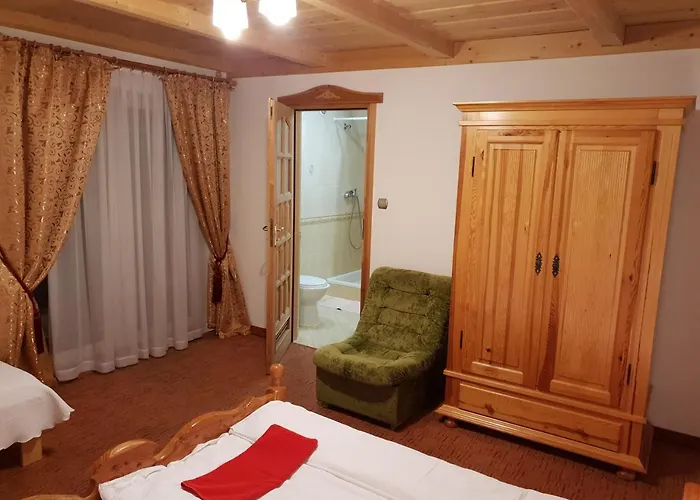 Polakowka בית אירוח פורונין